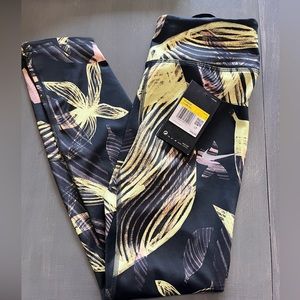 Nike New Size Small Leaf Print Pants